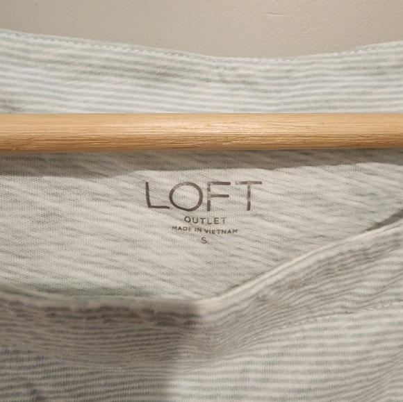 LOFT Light Blue Floral Blouse 3/4 Sleeve - Picture 3 of 3